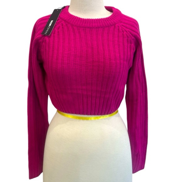 Fashion Nova Women's Fuchsia Sweater size XS
Crop fit NWT - Picture 1 of 8